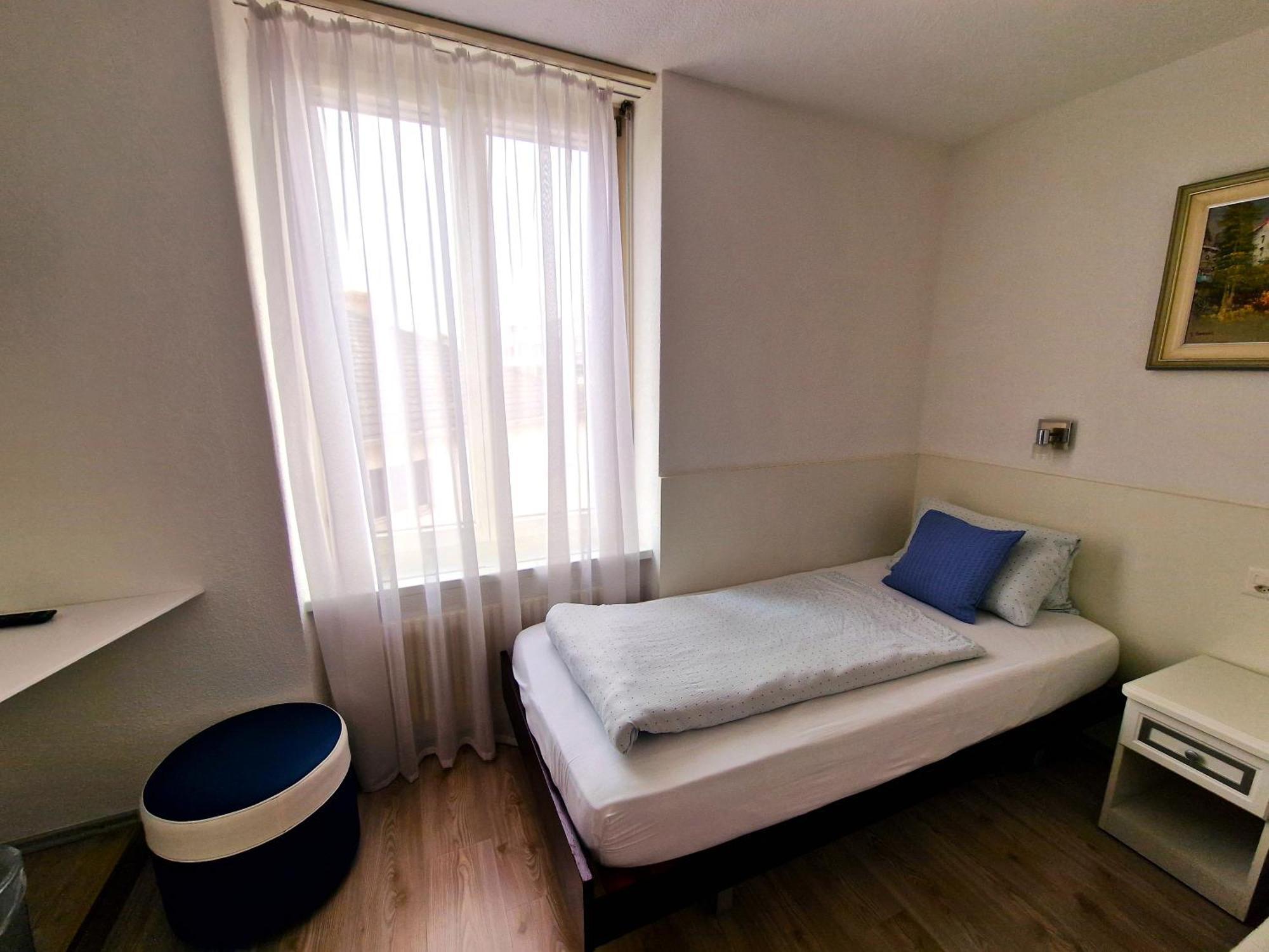 Plaza Hotel Кройцлинген Екстериор снимка