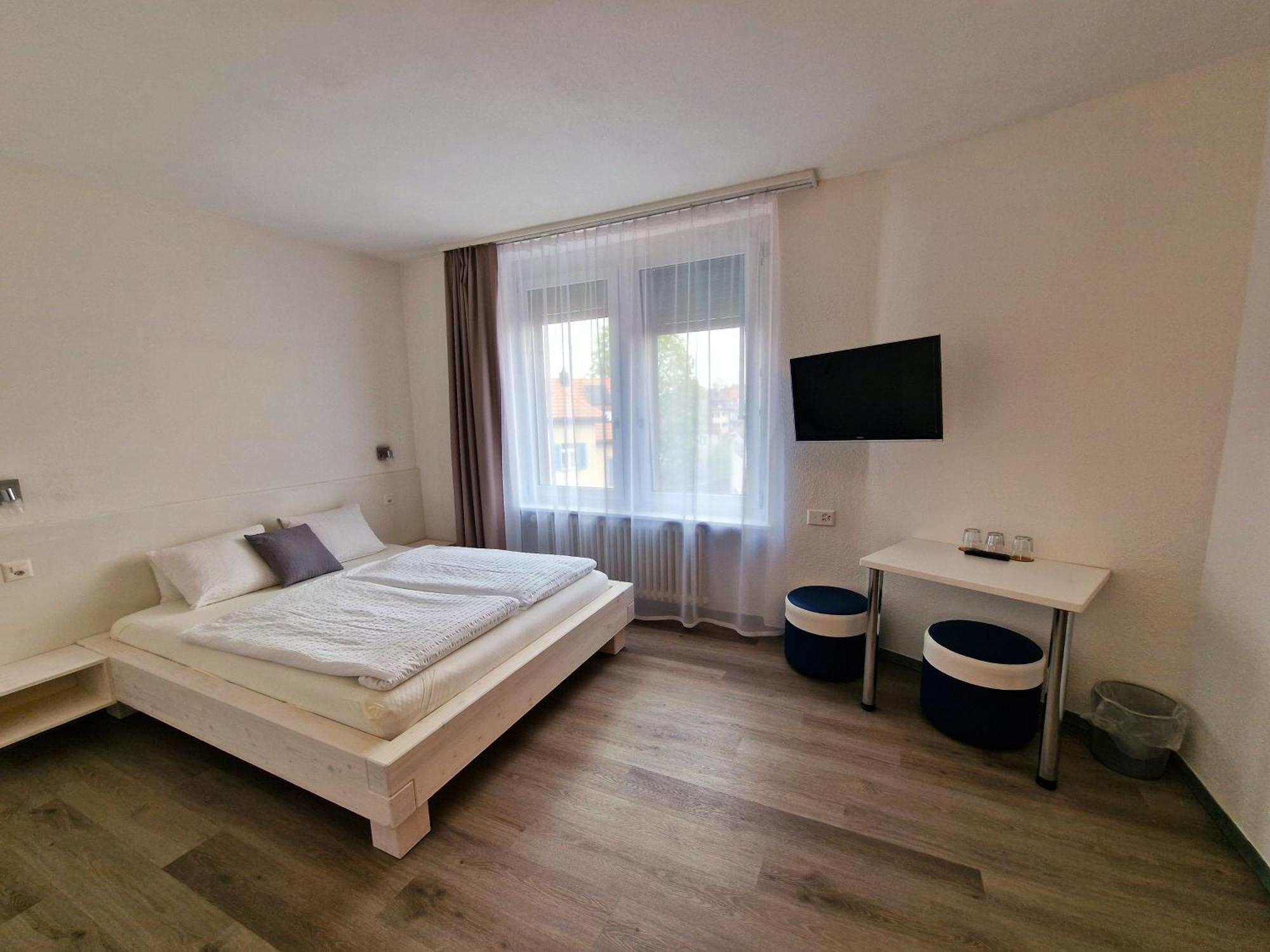 Plaza Hotel Кройцлинген Екстериор снимка